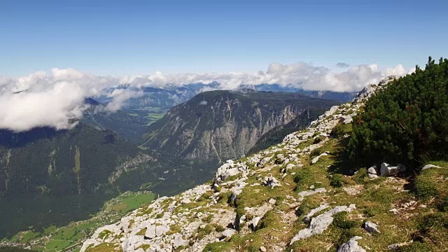 从达赫斯坦到哈尔斯塔特湖的全景山景视频素材