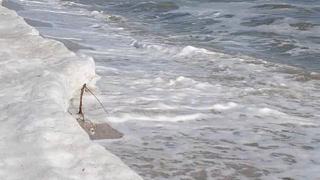 冰和浪，海视频素材