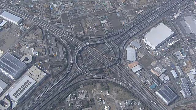 日本埼玉县高速公路上的天线视频素材