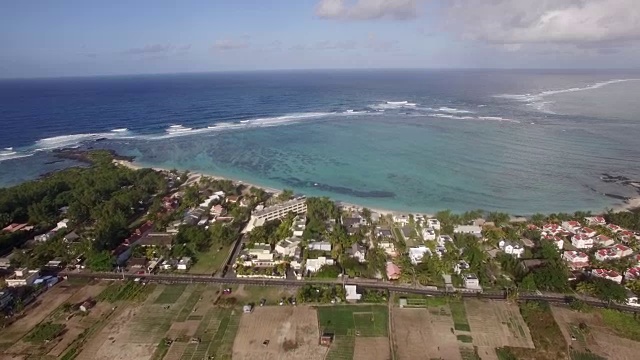 航拍毛里求斯海岸和印度洋视频素材