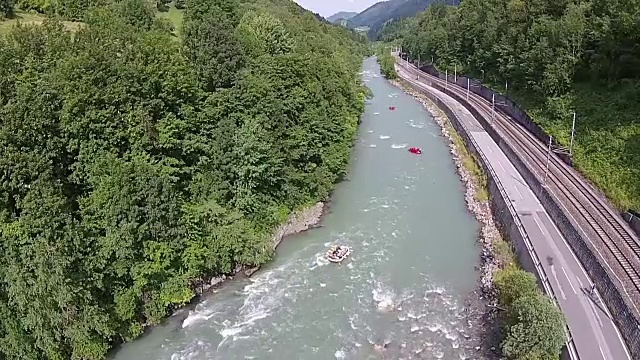 河流，阿尔卑斯山，空中风景，冰川。视频素材