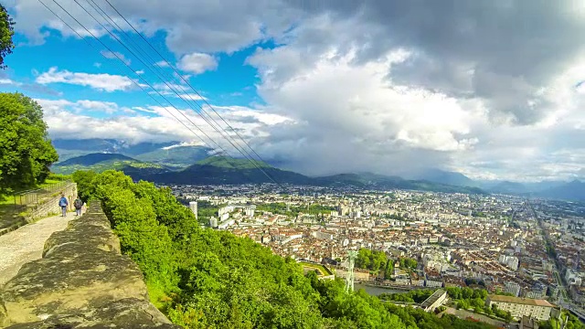 法国格勒诺布尔市风景如画的鸟瞰图视频素材