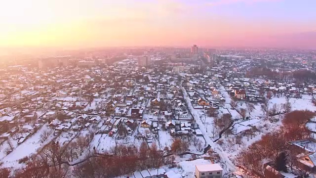 空中的冬季城市美丽的夜空视频素材