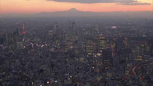 日本富士山和东京塔，东京夜景视频素材