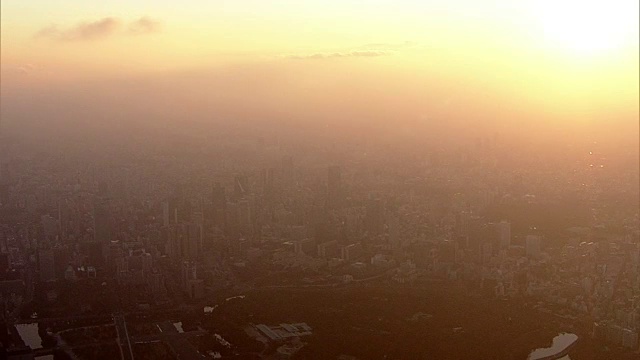 东京上空的夕阳视频素材