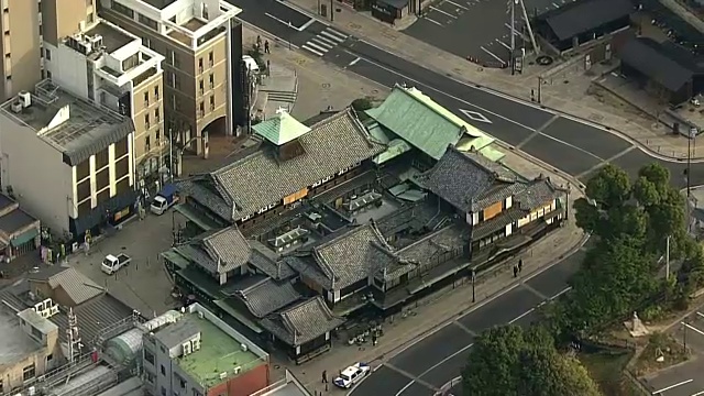 日本爱媛温泉，高空，渡戈温泉视频素材