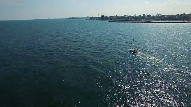 海上航行，海岸线航行，空中飞行视频素材