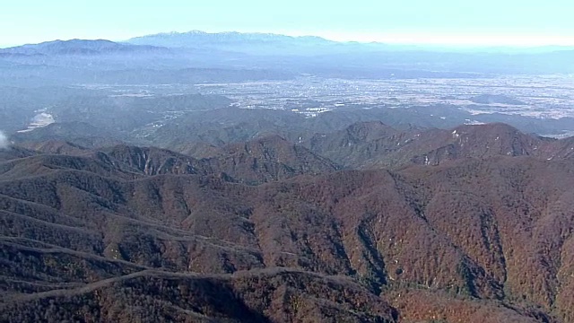 航空，东马山脉和朝日山脉，日本视频素材