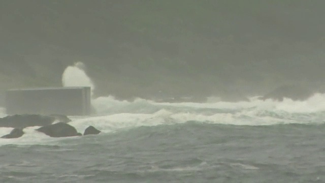 暴风雨之海，鹿儿岛，日本视频素材