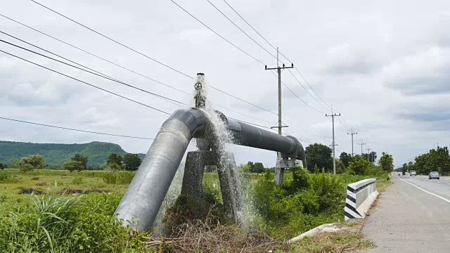 供水管道损坏了。视频素材