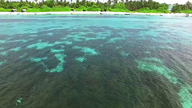 飞越马尔代夫群岛。视频下载