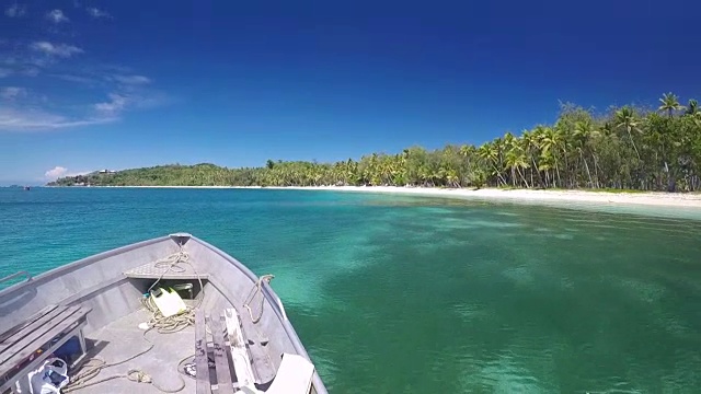 斐济纳努亚莱莱岛的蓝礁湖景观视频素材