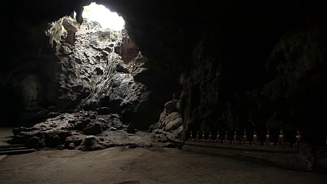 泰国碧府的Khao Luang洞寺。视频素材