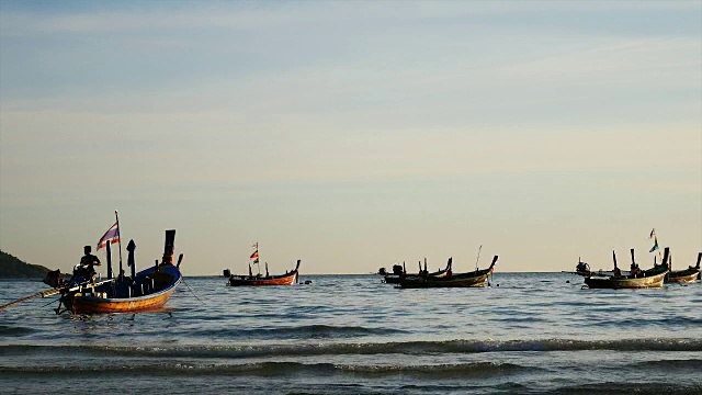 海员们正在接受检查以提供旅游服务。视频素材