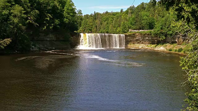 Tahquamenon瀑布视频素材