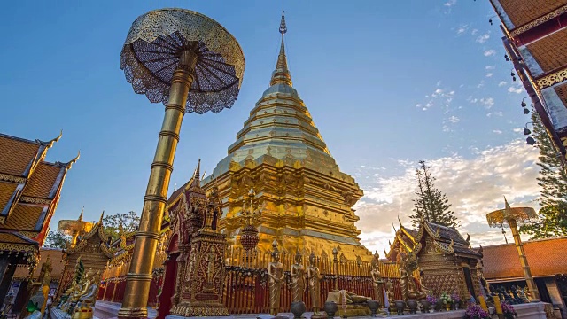 素贴寺(Wat Phra That Doi Suthep)日出时间间隔，泰国清迈，4K时间间隔视频素材