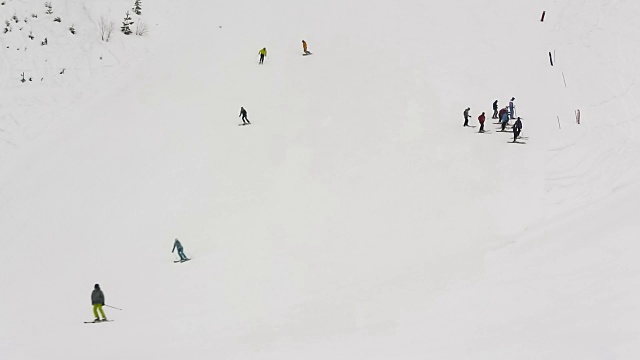 在托多尔卡山上滑雪视频素材