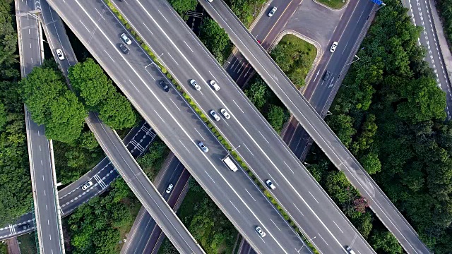 公路交汇处鸟瞰图视频素材