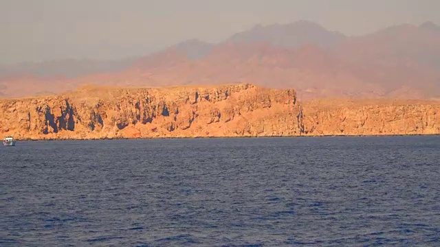 西奈半岛荒芜的海岸视频素材