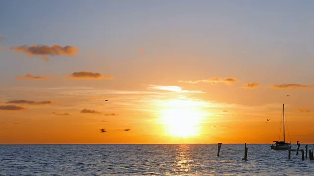 太阳在加勒比海升起视频素材