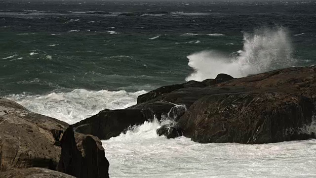 波涛汹涌的海面视频素材