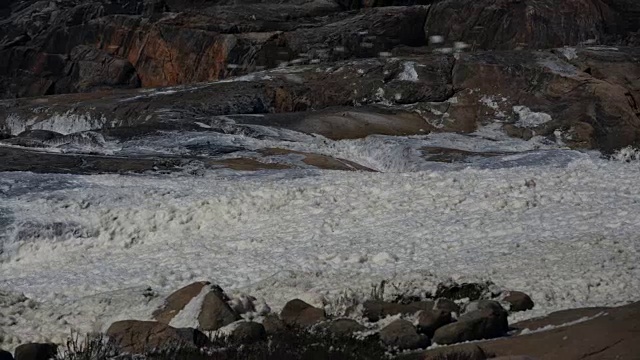 波涛汹涌的海面视频素材