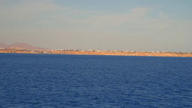 从海边到海边的居民点视频素材