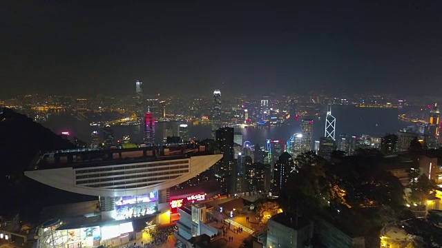 中国香港夜灯山顶塔湾航拍全景4k视频素材