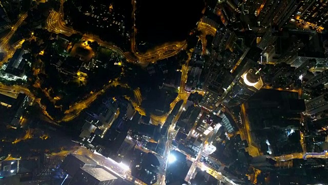 中国夜景照亮了香港市中心湾空中俯瞰交通全景4k视频素材