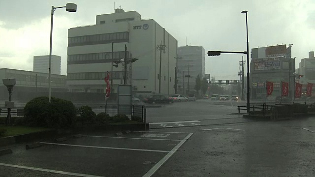 日本群马县前桥发生暴雨视频素材