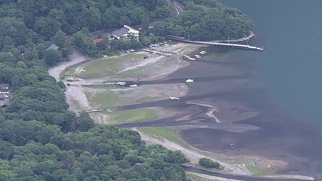 AERIAL，日本枥木县中禅寺湖Shobugahama视频素材