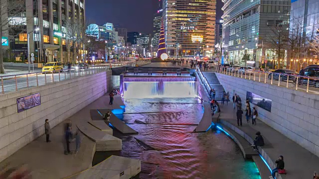 韩国首尔清溪川夜间的时光流逝，4K时光流逝视频素材