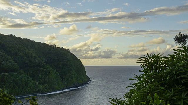 夏威夷毛伊岛日落时的海边时光视频素材