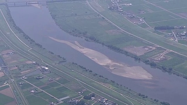 日本茨城市音河沿岸的天线视频素材