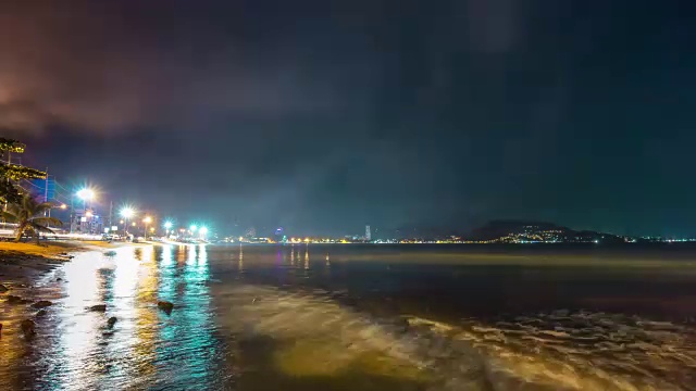 泰国夜间照明著名的巴东海滩湾全景4k时间推移普吉岛视频素材