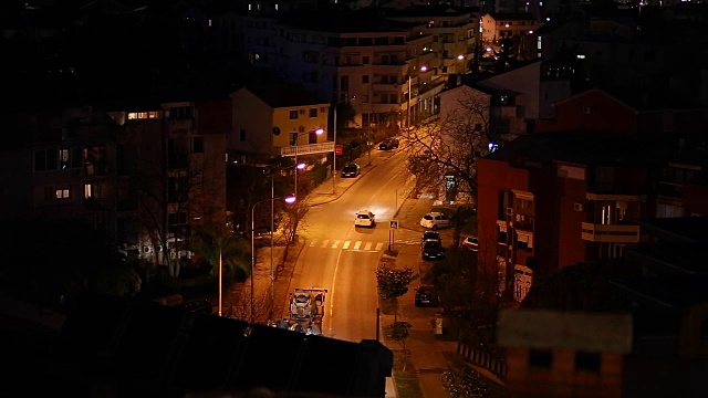 夜晚Budva,黑山。新城，从最高的地方看视频素材