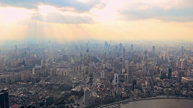 夕阳下的外滩，上海天际线视频素材