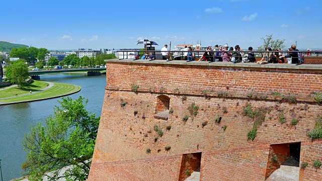 克拉科夫城堡，皇家建筑地标，著名旅游目的地视频素材