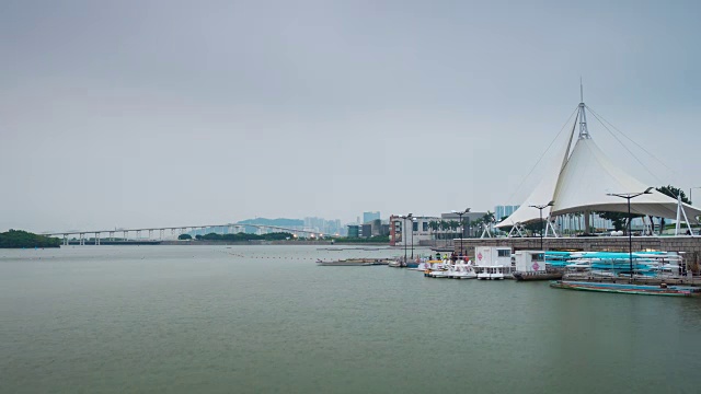 中国天多云的天空澳门城市海湾大桥全景4k时间推移视频素材