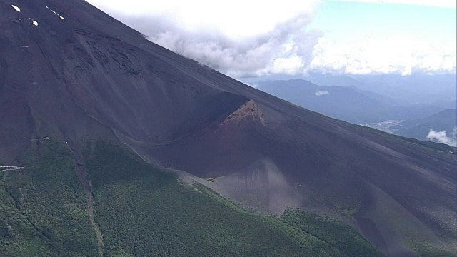 日本静冈县富士山上的海市山视频素材