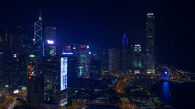 夜间照明香港市区屋顶全景4k中国视频素材