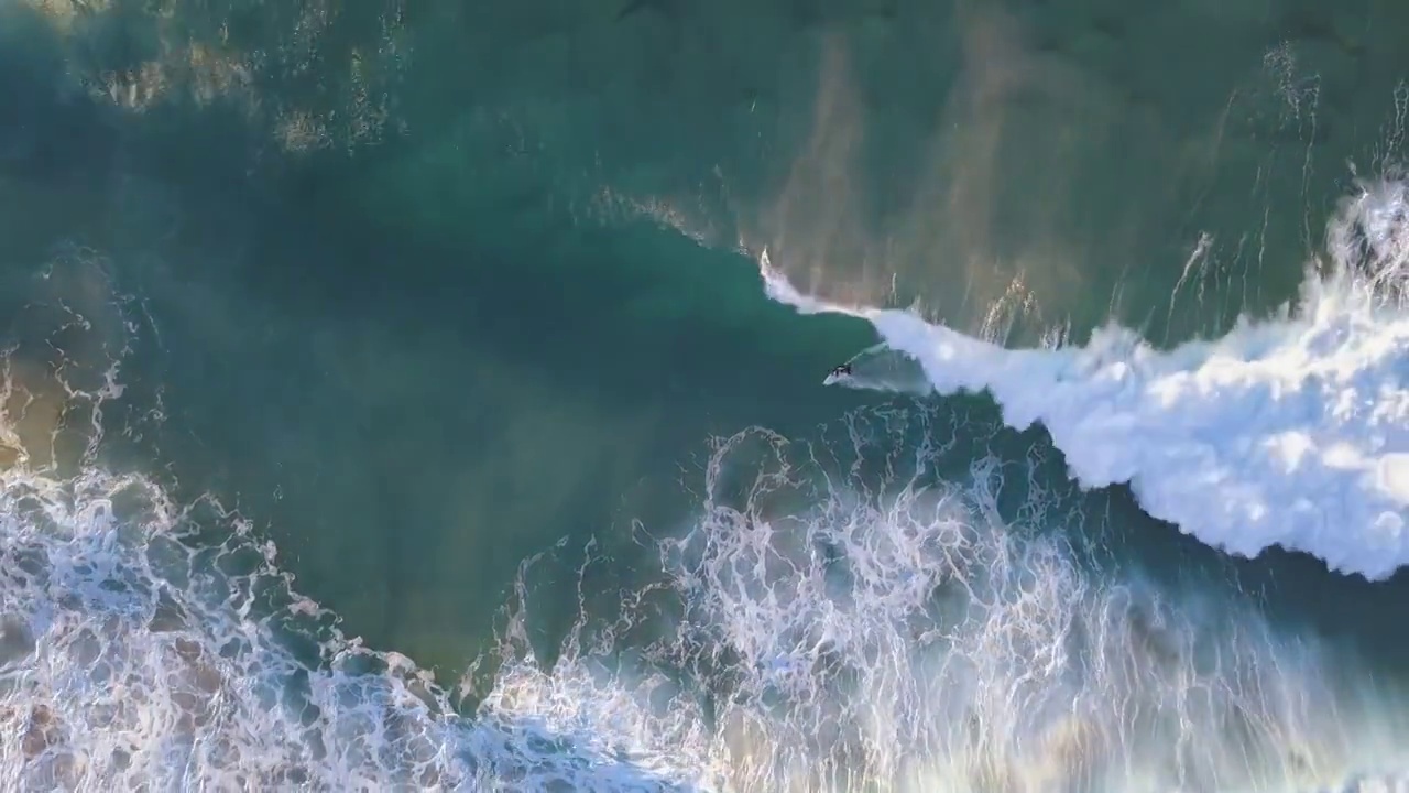 冲浪的海浪视频素材