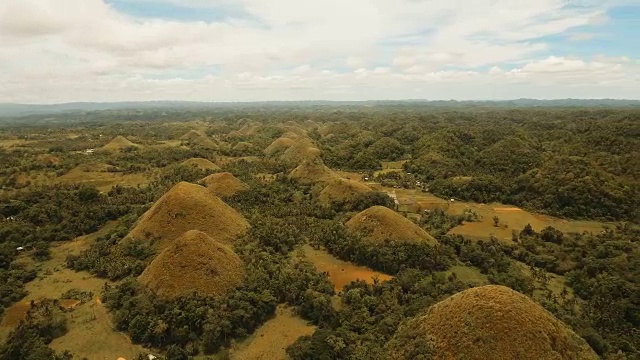 巧克力山在保和，菲律宾，鸟瞰图视频素材