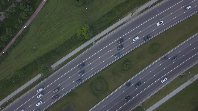 繁忙道路鸟瞰图视频素材