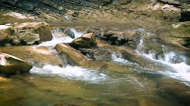 克里米亚山脉河视频素材