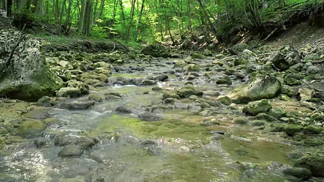 克里米亚山脉河视频素材