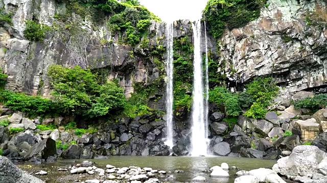 济州岛的正邦瀑布视频素材