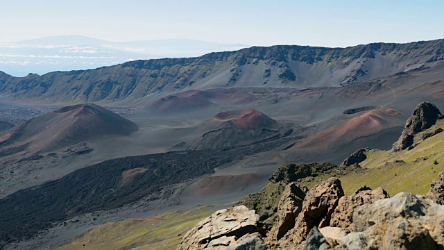 夏威夷毛伊岛，哈雷阿卡拉国家公园，哈雷阿卡拉火山口视频素材