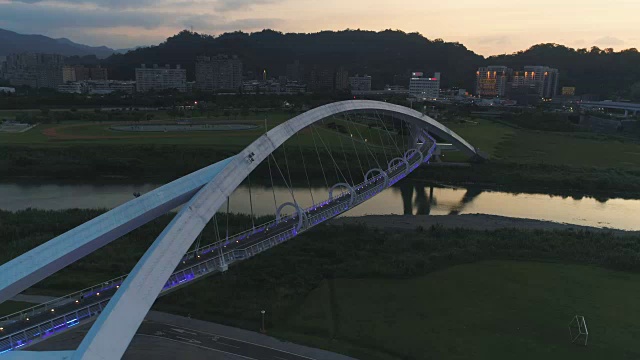 台湾新台北阳光大桥鸟瞰图视频素材