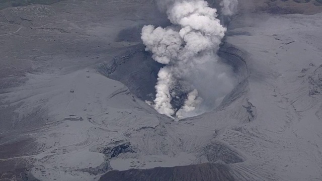 空中，麻生火山喷发，熊本，日本视频素材